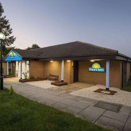 Days Inn Sutton Scotney North Dış mekan fotoğraf