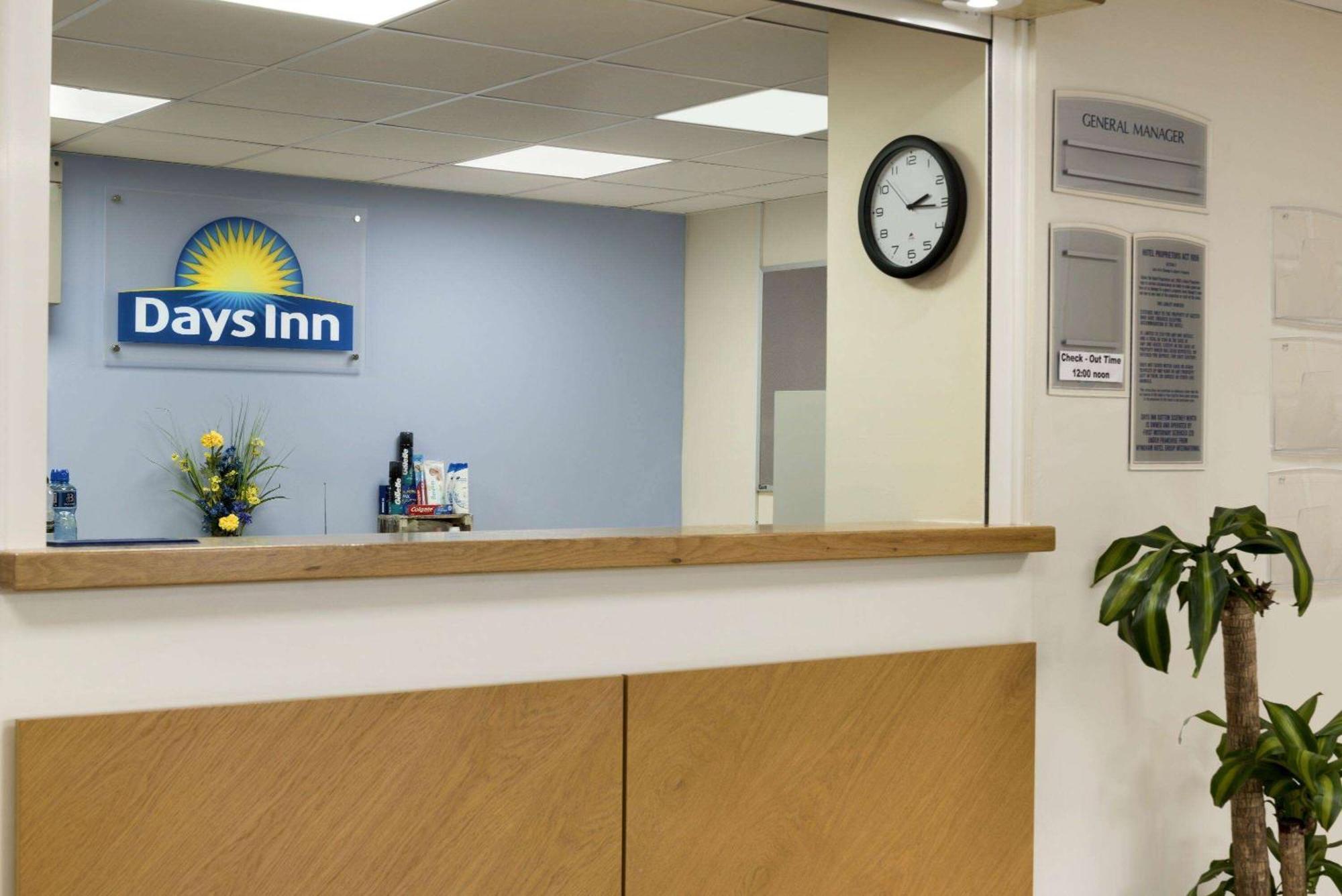Days Inn Sutton Scotney North Dış mekan fotoğraf